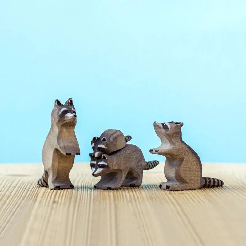 Bumbu Toys | Raccoon Sitting