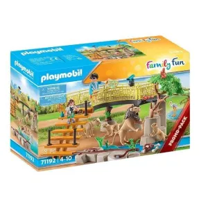 FamilyFun - Outdoor Lion Enclosure