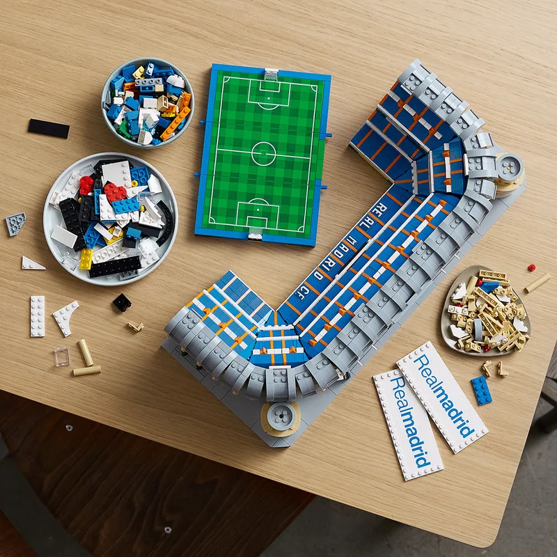LEGO 10299 LEGO Icons Real Madrid – Santiago Bernabeu Stadium