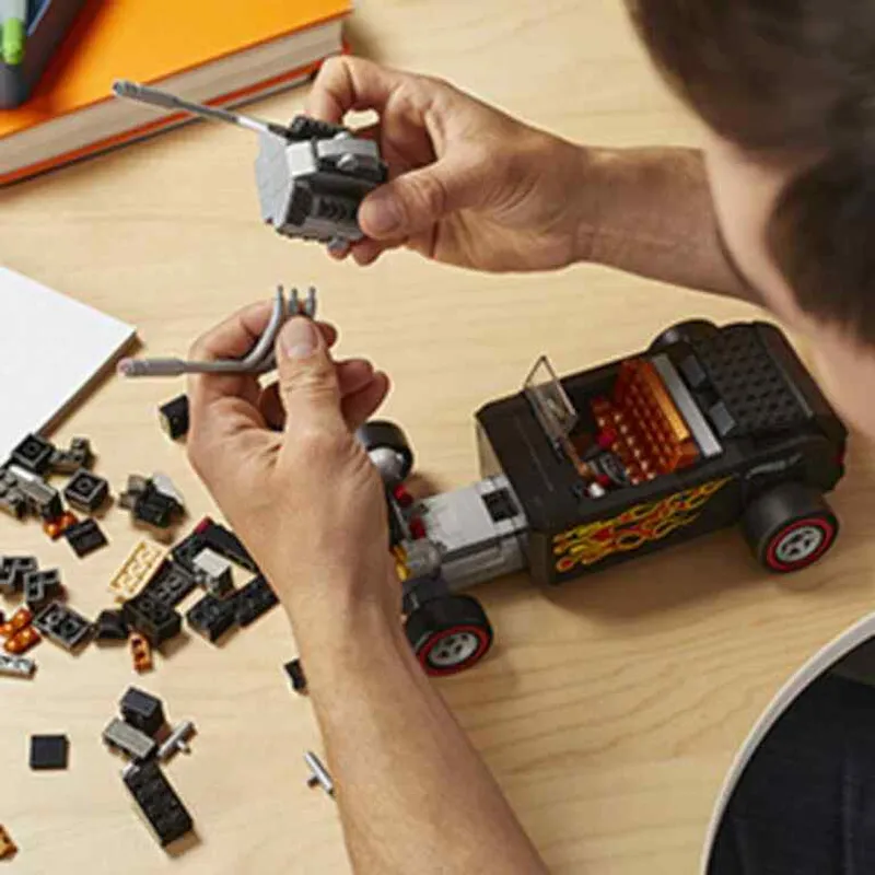 MEGA Construx Hot Wheels Street Rodder Vehicle Construction Set