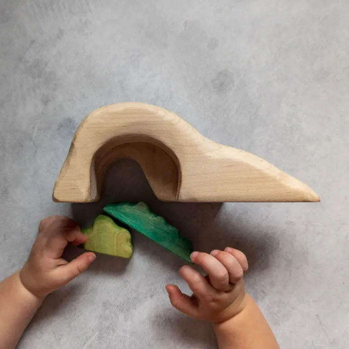NOM Handcrafted | Bunny Burrow with Bushes