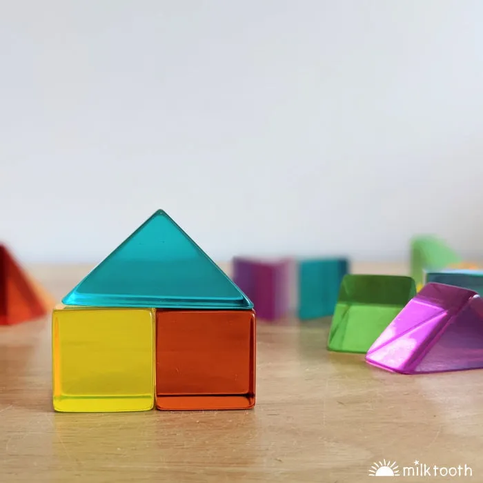 Papoose | Small Lucite Triangles | 8 Pieces